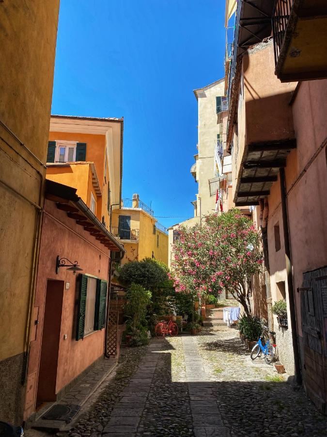Omarea - Imperia Exterior foto